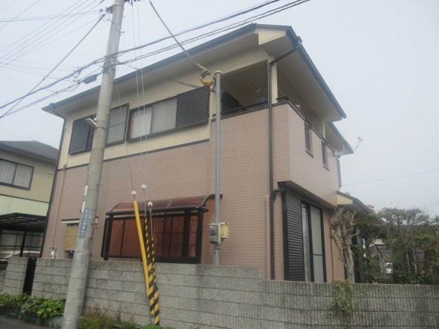 姫路市飾磨区　築１９年　初めての塗替え　サイディング外壁塗装（遮熱ｼﾘｺﾝ）スレート瓦屋根塗装（遮熱ｼﾘｺﾝ）ｱｽﾃｯｸﾍﾟｲﾝﾄのプラチナシリコンREVOとスーパーシャネツサーモSIで塗替え